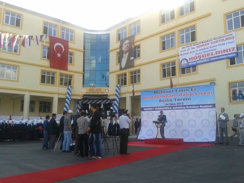 MEHMET EMİN ER İSMİ GAZİANTEP’TE İMAM HATİP LİSESİNE VERİLDİ