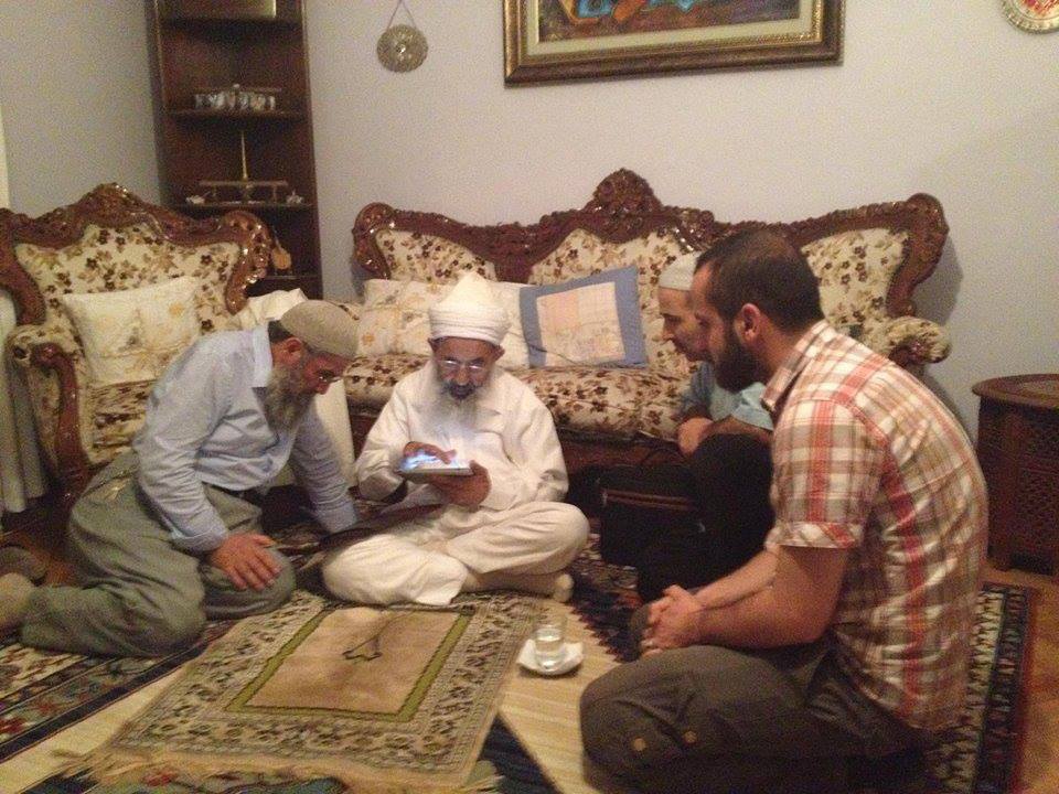 MÜRŞİT İHLAS SAHİBİ OLMALIDIR